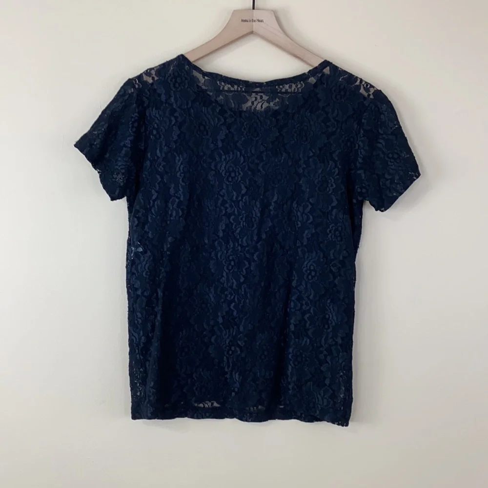 LACE top - Picture 3 of 4